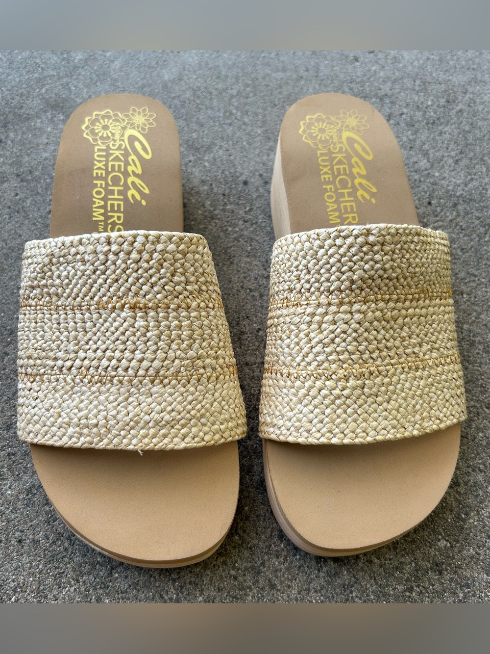 Skechers Cali luxe foam sandals